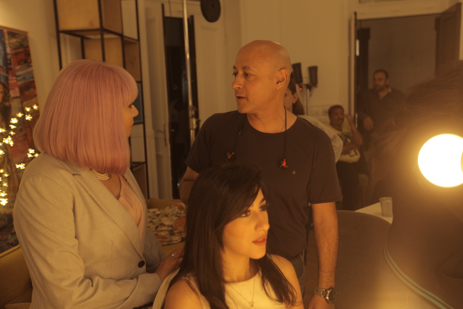 Directing actress at desk